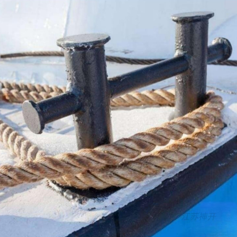 Postes de amarração marinhos